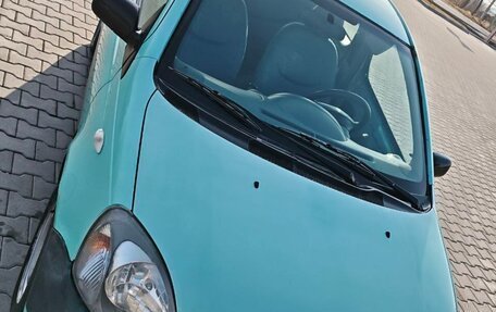 Toyota Yaris I рестайлинг, 2001 год, 215 000 рублей, 4 фотография