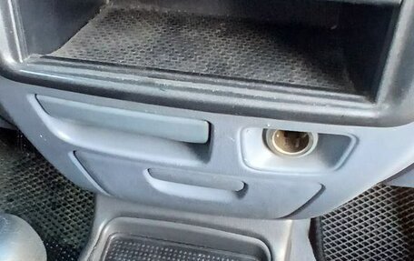 Mitsubishi Space Star I рестайлинг, 2001 год, 300 000 рублей, 5 фотография