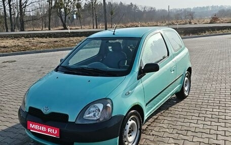 Toyota Yaris I рестайлинг, 2001 год, 215 000 рублей, 2 фотография