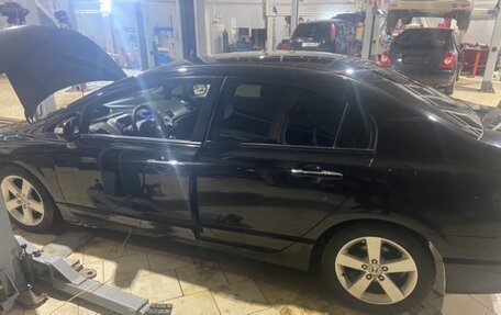 Honda Civic VIII, 2010 год, 900 000 рублей, 6 фотография