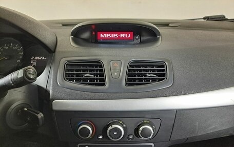 Renault Megane III, 2012 год, 700 000 рублей, 18 фотография