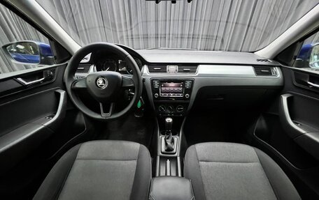 Skoda Rapid I, 2018 год, 1 375 000 рублей, 7 фотография