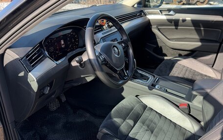 Volkswagen Passat B8 рестайлинг, 2019 год, 2 600 000 рублей, 11 фотография