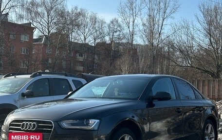 Audi A4, 2015 год, 1 797 000 рублей, 14 фотография