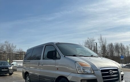 Hyundai H-1 II рестайлинг, 2007 год, 595 000 рублей, 7 фотография