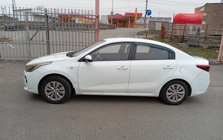 KIA Rio IV, 2019 год, 950 000 рублей, 2 фотография