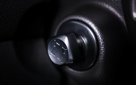 Infiniti QX70, 2015 год, 1 890 000 рублей, 26 фотография