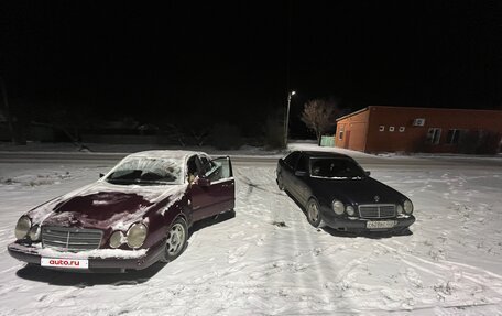 Mercedes-Benz E-Класс, 1996 год, 500 000 рублей, 3 фотография