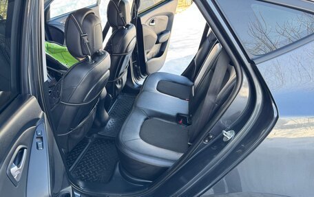 Hyundai ix35 I рестайлинг, 2010 год, 1 050 000 рублей, 23 фотография