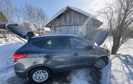 Hyundai ix35 I рестайлинг, 2010 год, 1 050 000 рублей, 22 фотография