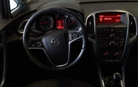 Opel Astra J, 2013 год, 840 000 рублей, 13 фотография