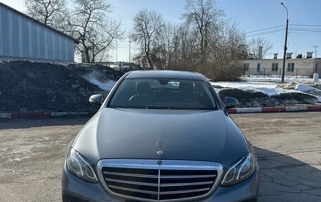 Mercedes-Benz E-Класс, 2018 год, 1 860 000 рублей, 1 фотография