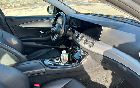 Mercedes-Benz E-Класс, 2018 год, 1 860 000 рублей, 13 фотография