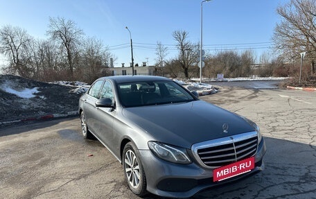 Mercedes-Benz E-Класс, 2018 год, 1 860 000 рублей, 9 фотография