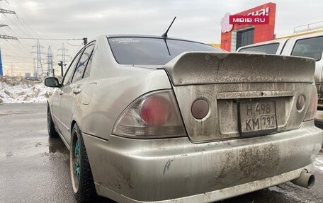Toyota Altezza, 2000 год, 650 000 рублей, 11 фотография