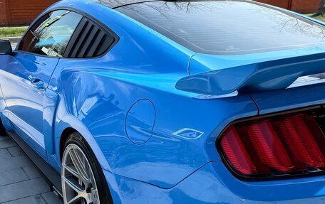 Ford Mustang VI рестайлинг, 2017 год, 4 500 000 рублей, 10 фотография