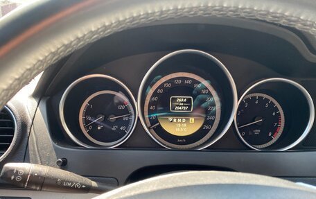 Mercedes-Benz C-Класс, 2011 год, 1 280 000 рублей, 1 фотография