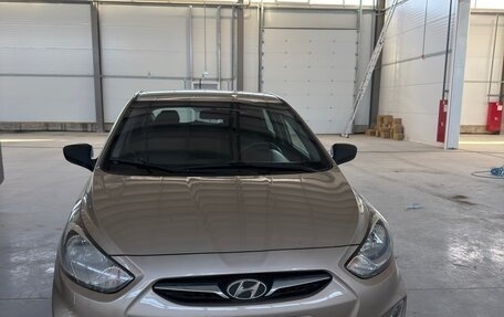 Hyundai Solaris II рестайлинг, 2014 год, 980 000 рублей, 1 фотография