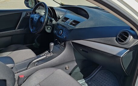 Mazda 3, 2012 год, 900 000 рублей, 14 фотография