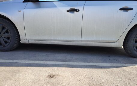 Chevrolet Cruze II, 2010 год, 530 000 рублей, 7 фотография