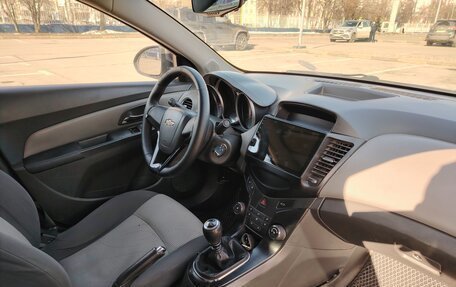 Chevrolet Cruze II, 2010 год, 530 000 рублей, 17 фотография