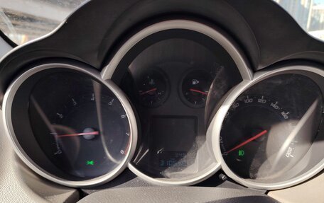 Chevrolet Cruze II, 2010 год, 530 000 рублей, 18 фотография