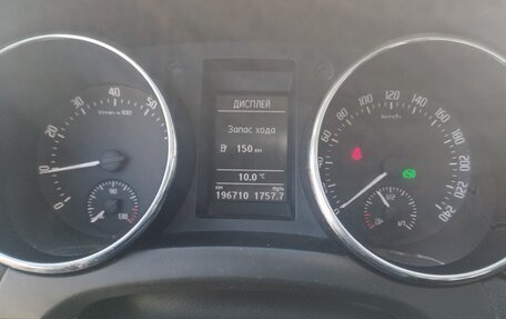 Skoda Yeti I рестайлинг, 2015 год, 1 190 000 рублей, 10 фотография