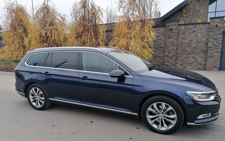 Volkswagen Passat B8 рестайлинг, 2015 год, 1 880 000 рублей, 2 фотография