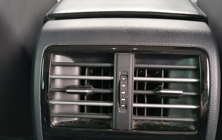 Volkswagen Passat B8 рестайлинг, 2015 год, 1 880 000 рублей, 23 фотография