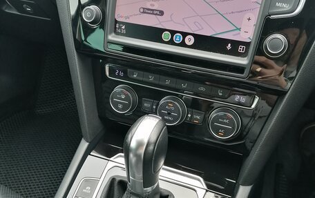 Volkswagen Passat B8 рестайлинг, 2015 год, 1 880 000 рублей, 30 фотография