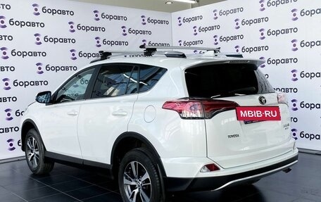 Toyota RAV4, 2019 год, 2 590 000 рублей, 5 фотография