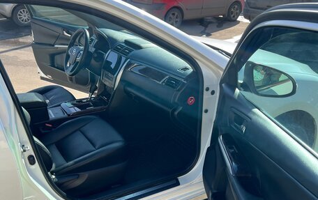 Toyota Camry, 2014 год, 2 550 000 рублей, 12 фотография