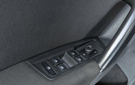 Volkswagen Tiguan II, 2018 год, 2 150 000 рублей, 20 фотография