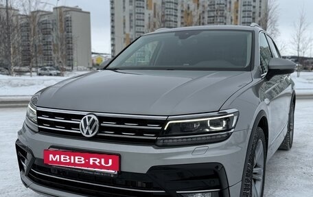 Volkswagen Tiguan II, 2019 год, 2 990 000 рублей, 2 фотография