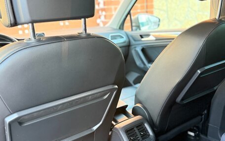 Volkswagen Tiguan II, 2019 год, 2 990 000 рублей, 15 фотография