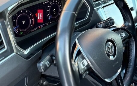 Volkswagen Tiguan II, 2019 год, 2 990 000 рублей, 14 фотография