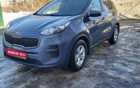 KIA Sportage IV рестайлинг, 2017 год, 1 750 000 рублей, 2 фотография