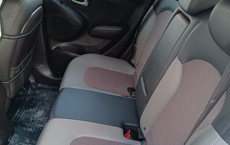 Hyundai ix35 I рестайлинг, 2012 год, 1 450 000 рублей, 10 фотография