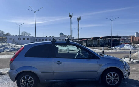 Ford Fiesta, 2004 год, 280 000 рублей, 4 фотография