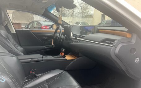 Lexus ES VII, 2019 год, 3 500 000 рублей, 10 фотография