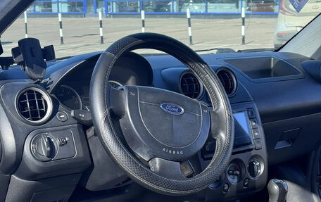 Ford Fiesta, 2004 год, 280 000 рублей, 11 фотография