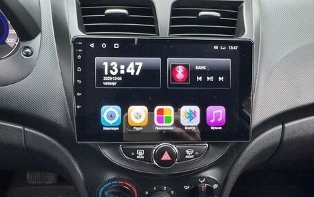 Hyundai Solaris II рестайлинг, 2013 год, 490 000 рублей, 12 фотография