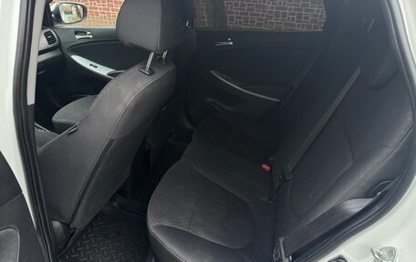 Hyundai Solaris II рестайлинг, 2013 год, 490 000 рублей, 13 фотография