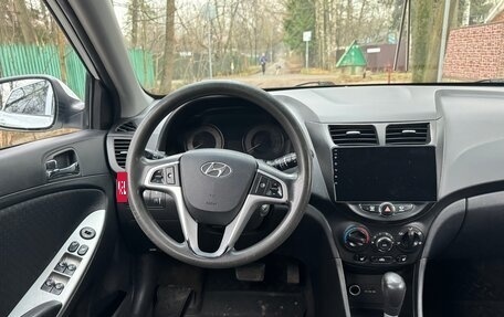 Hyundai Solaris II рестайлинг, 2013 год, 490 000 рублей, 10 фотография