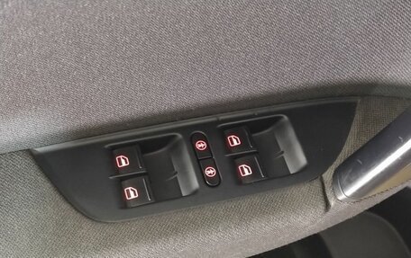 Volkswagen Touareg III, 2011 год, 1 999 000 рублей, 8 фотография