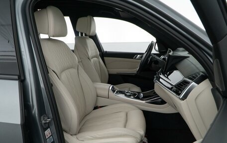 BMW X7, 2022 год, 14 277 077 рублей, 8 фотография