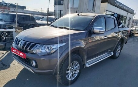 Mitsubishi L200 IV рестайлинг, 2017 год, 2 300 000 рублей, 2 фотография