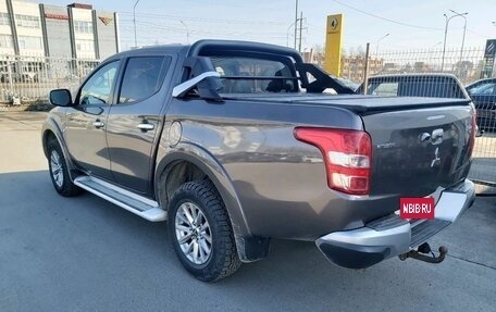 Mitsubishi L200 IV рестайлинг, 2017 год, 2 300 000 рублей, 3 фотография