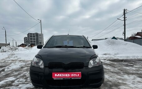 Toyota Vitz, 2000 год, 309 000 рублей, 1 фотография