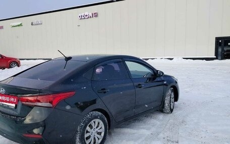 Hyundai Solaris II рестайлинг, 2018 год, 850 000 рублей, 4 фотография